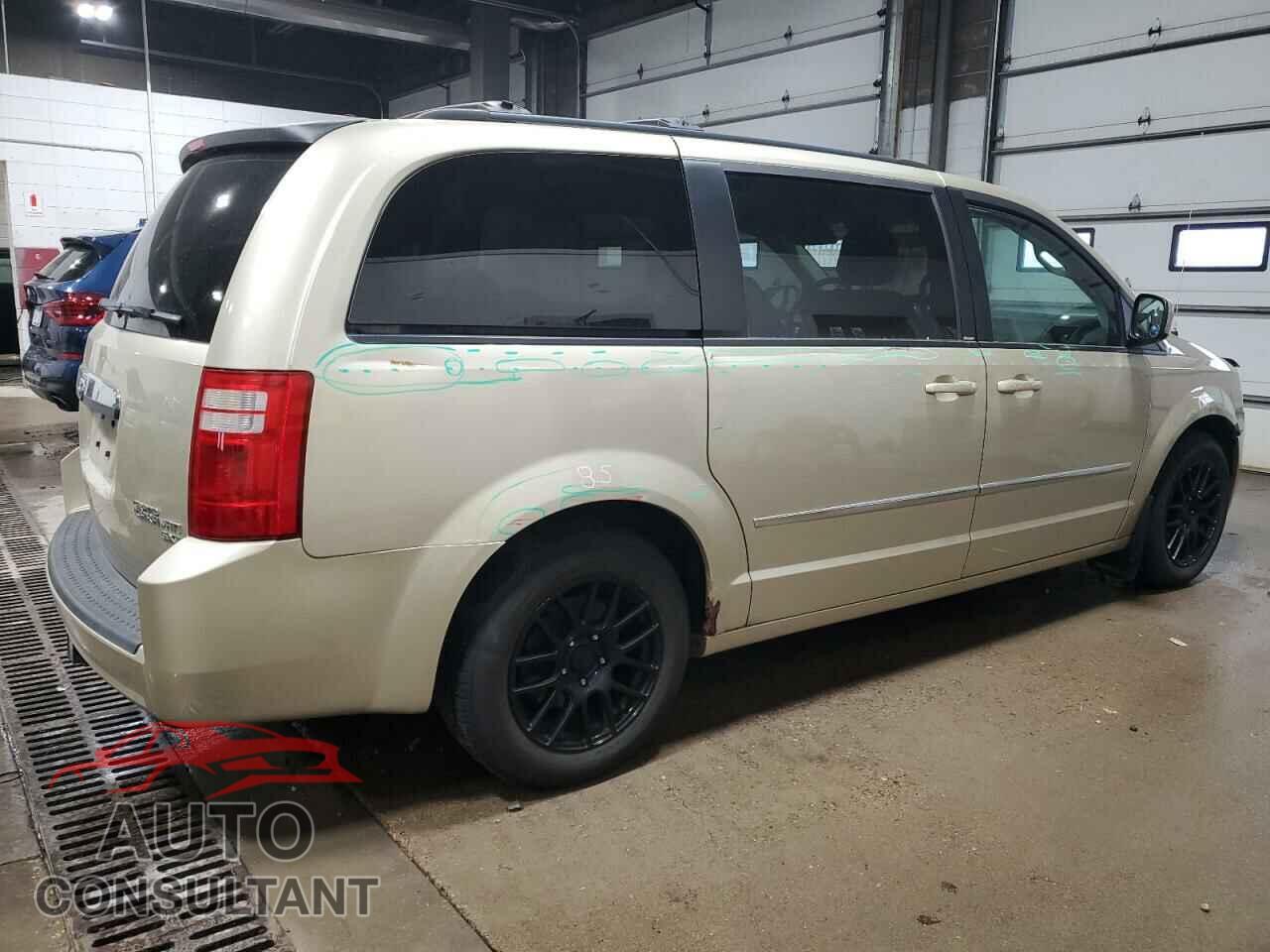 DODGE CARAVAN 2010 - 2D4RN6DX7AR463122