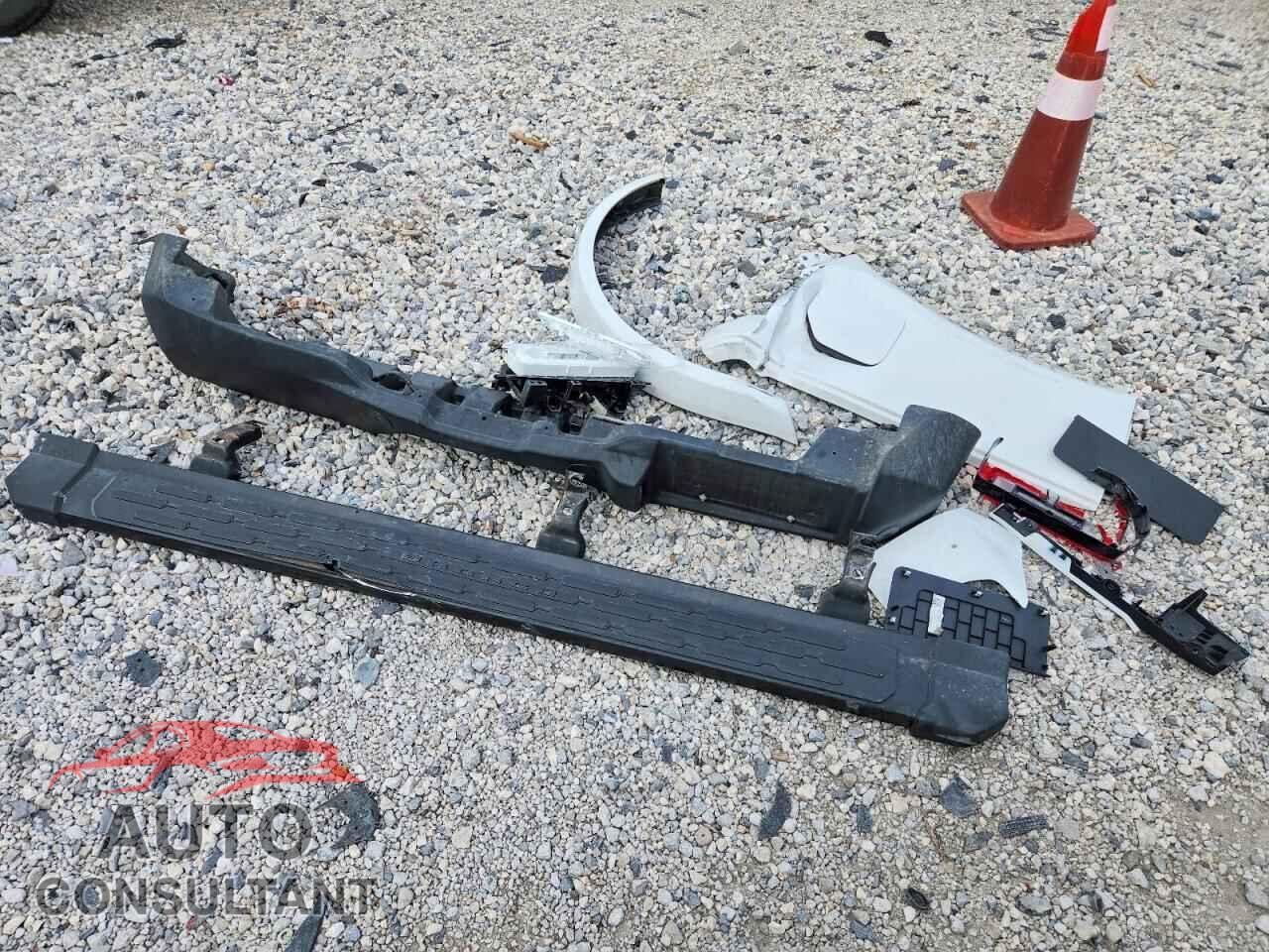 FORD BRONCO 2022 - 1FMDE5BH8NLB28166
