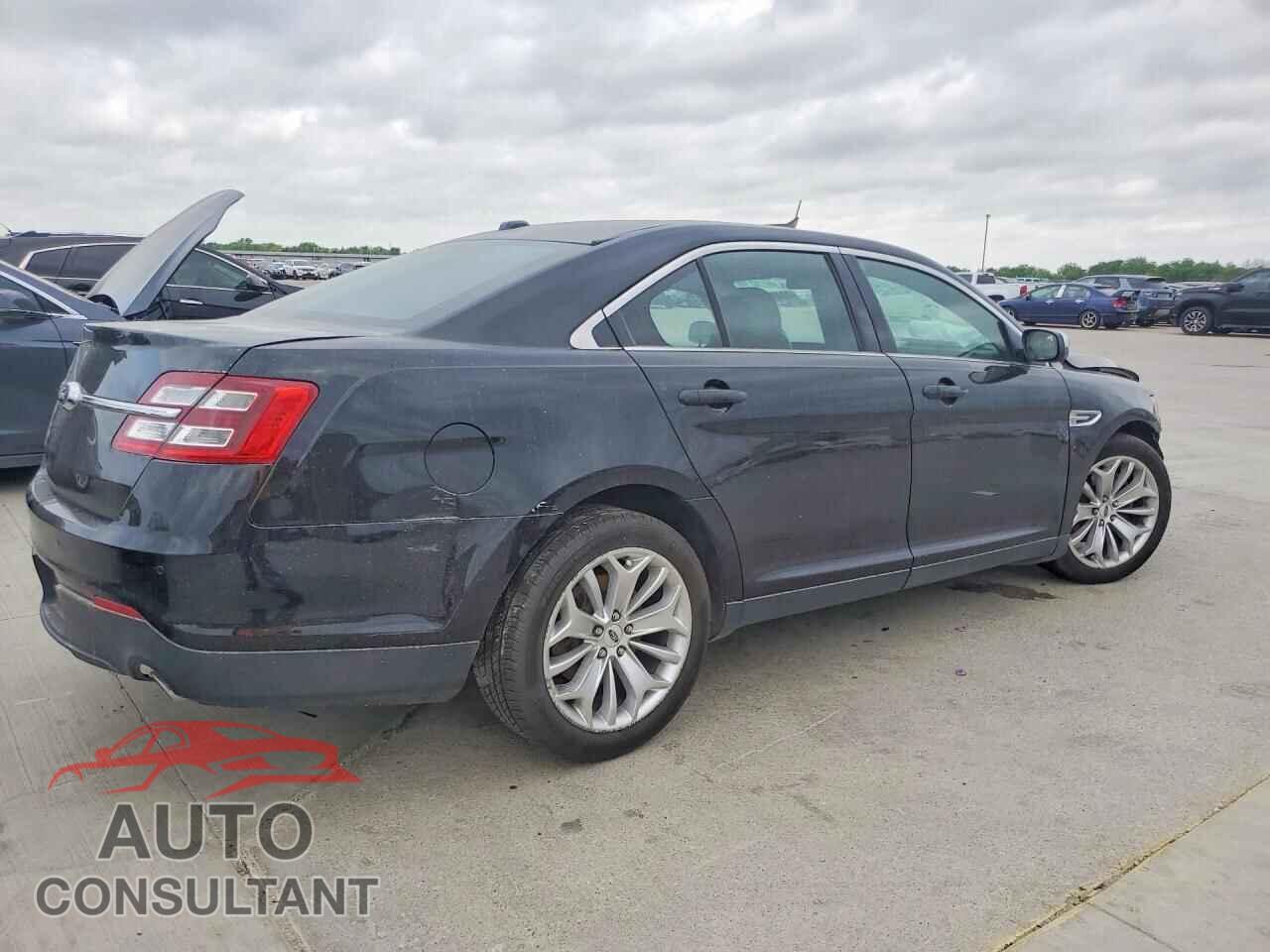 FORD TAURUS 2019 - 1FAHP2F86KG118660