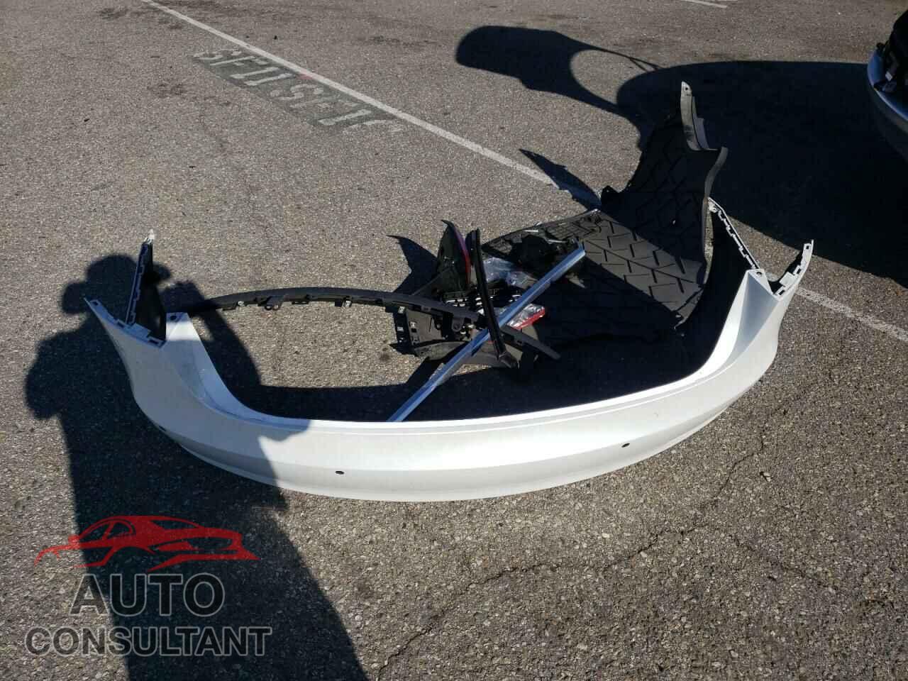 TESLA MODEL 3 2019 - 5YJ3E1EB4KF512539