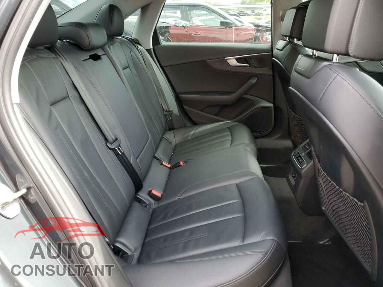 AUDI A4 2017 - WAUDNAF43HN046887