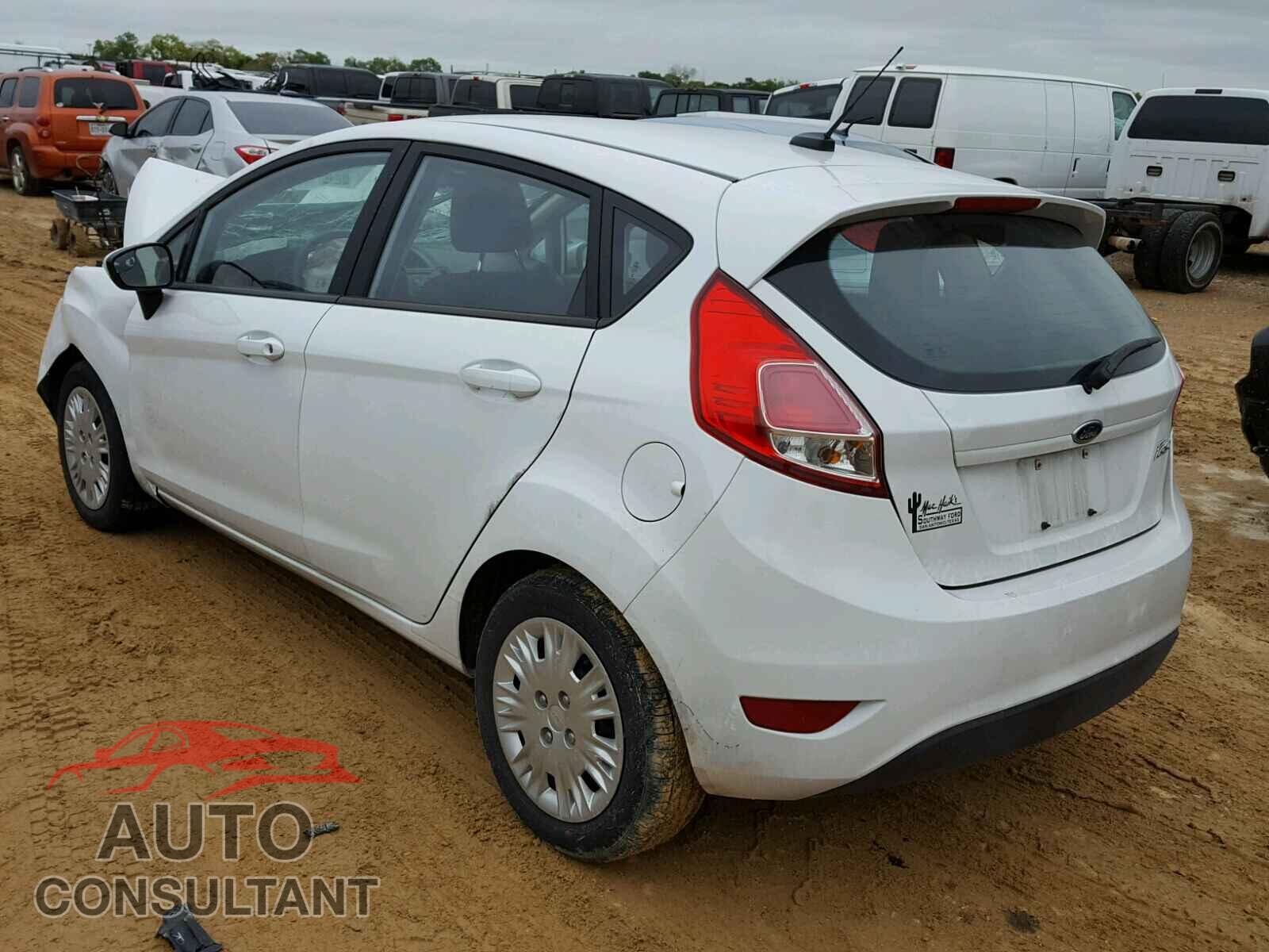 FORD FIESTA 2017 - 3FADP4TJ0HM134997