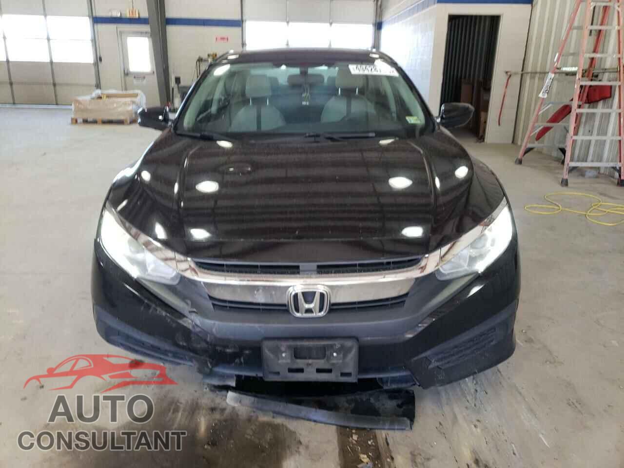 HONDA CIVIC 2017 - 19XFC2F78HE205800