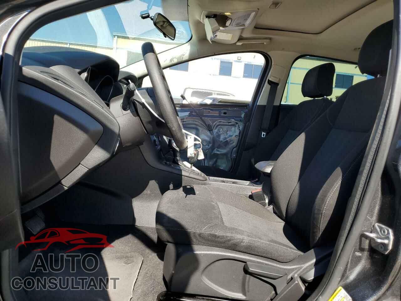 FORD FOCUS 2017 - 1FADP3M2XHL229506