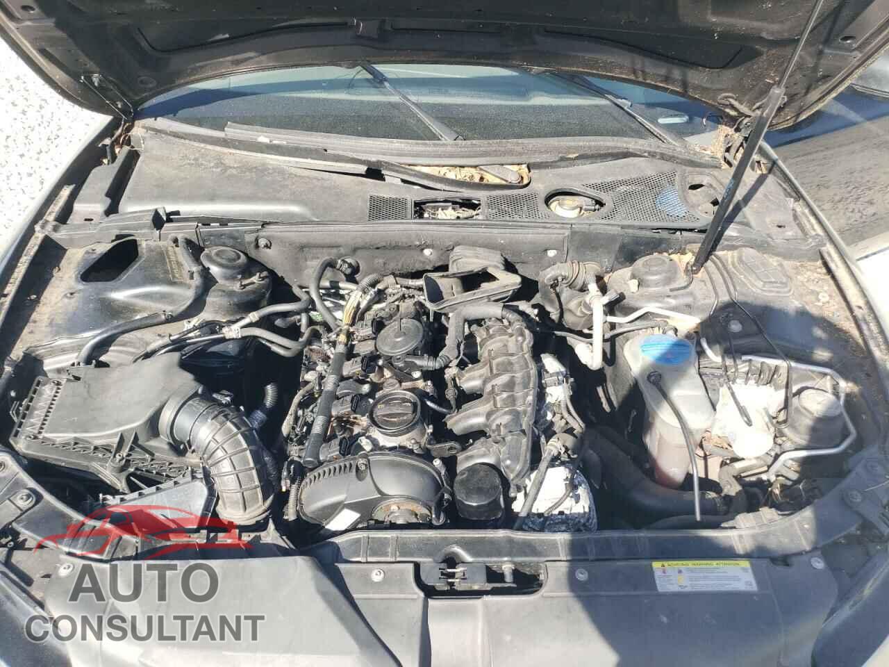 AUDI A5 2012 - WAUCFAFR1CA001449