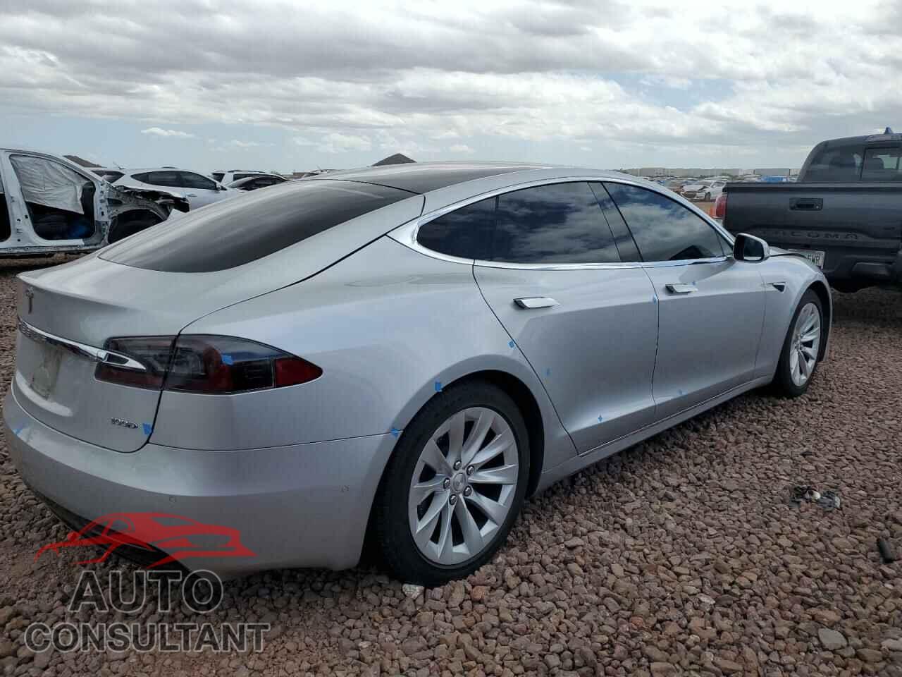 TESLA MODEL S 2017 - 5YJSA1E20HF228874