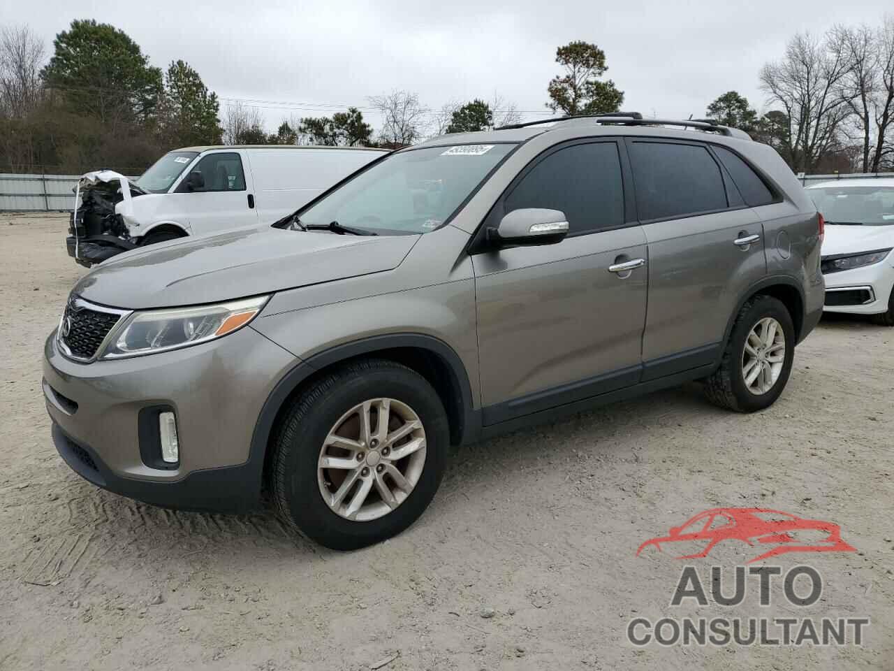 KIA SORENTO 2015 - 5XYKT4A67FG635648