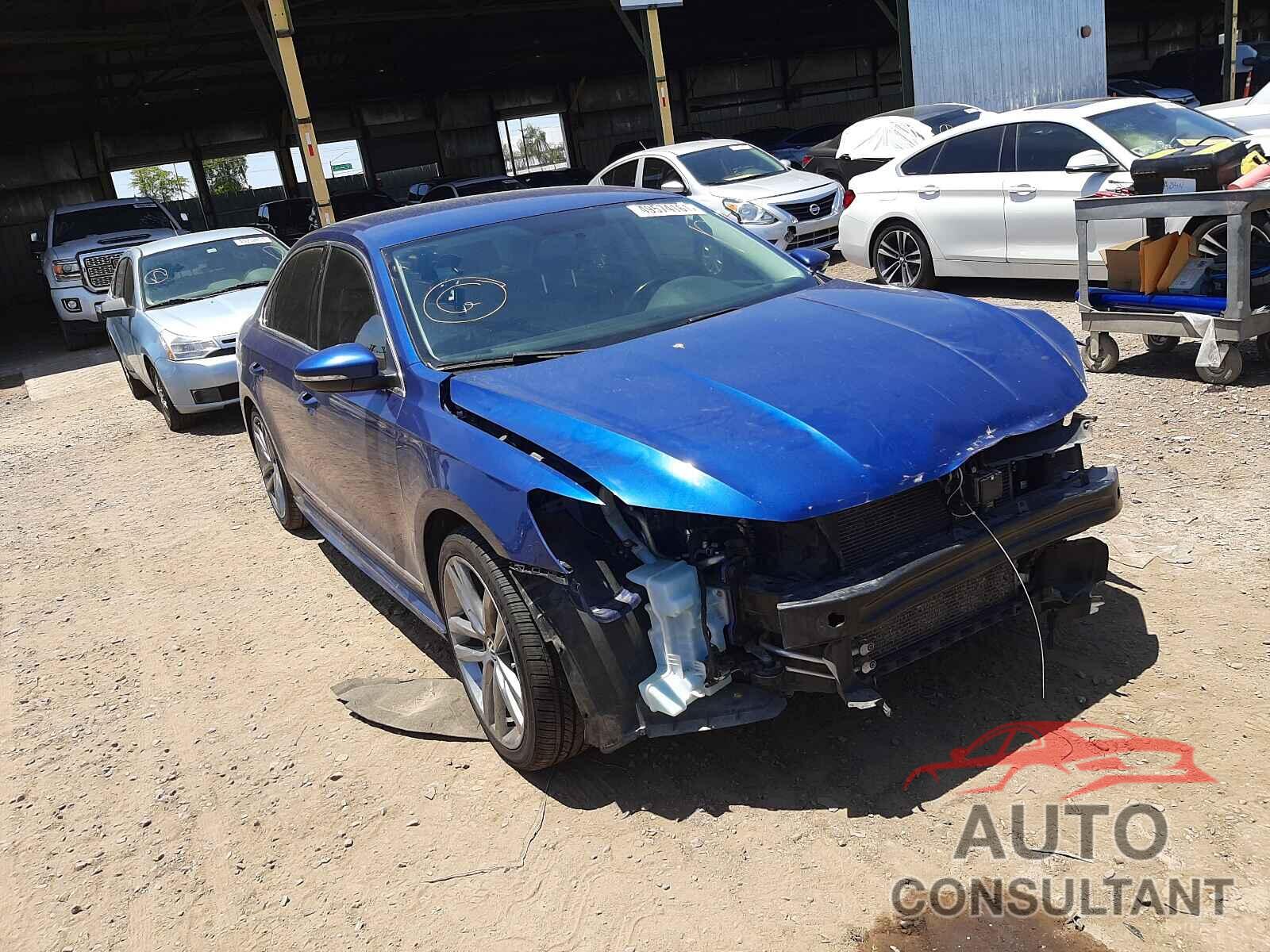 VOLKSWAGEN PASSAT 2017 - 1VWDT7A32HC004956