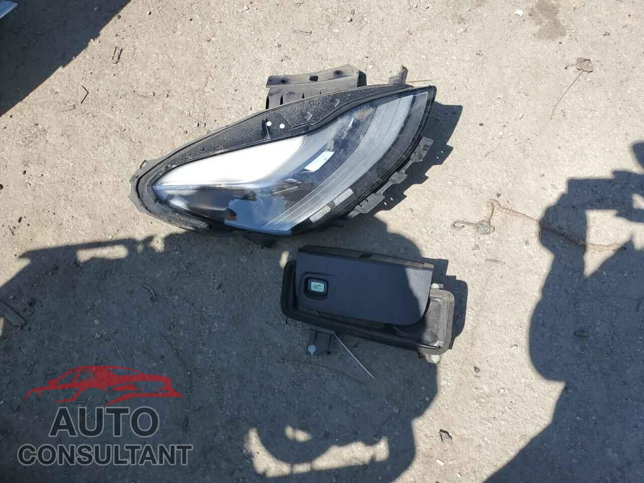 TESLA MODEL 3 2021 - 5YJ3E1EC8MF034704