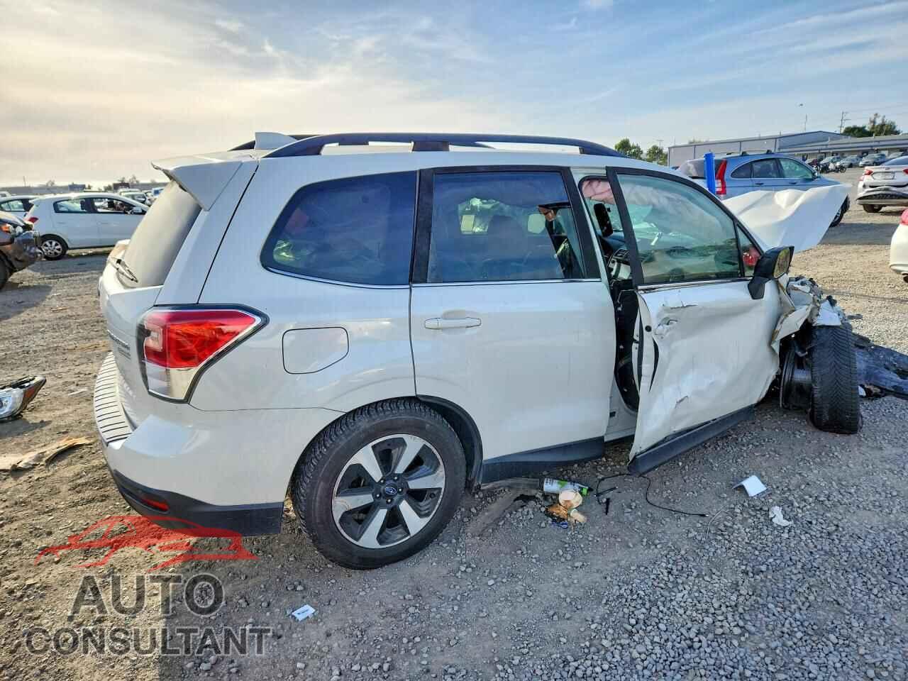 SUBARU FORESTER 2017 - JF2SJARC1HH812849