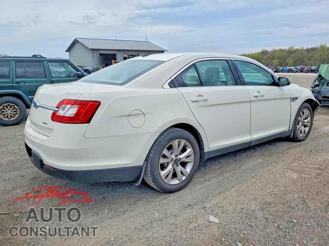FORD TAURUS 2011 - 1FAHP2EW0BG161357