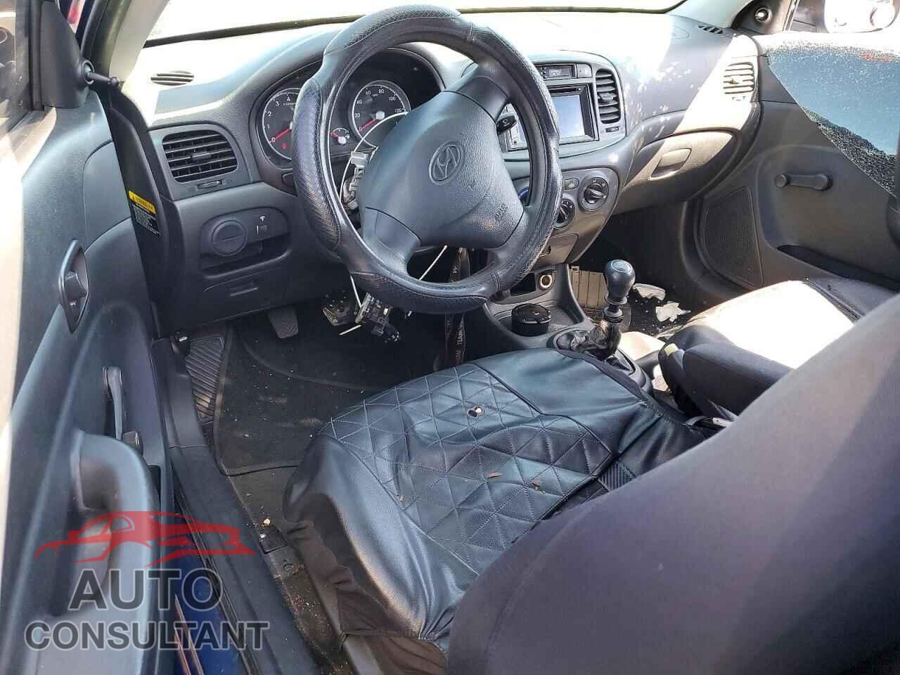 HYUNDAI ACCENT 2011 - KMHCM3AC4BU195748