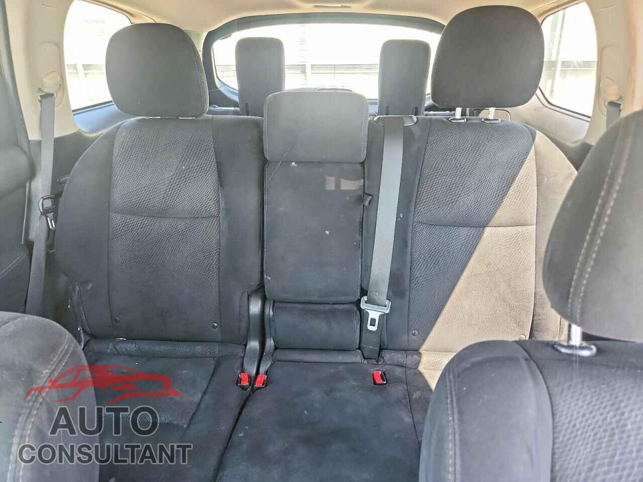 NISSAN PATHFINDER 2015 - 5N1AR2MM6FC680184