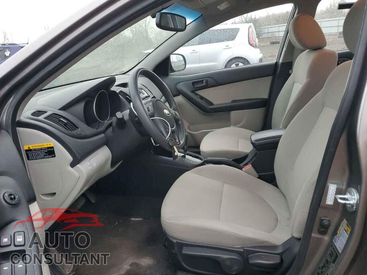 KIA FORTE 2010 - KNAFU4A24A5304990