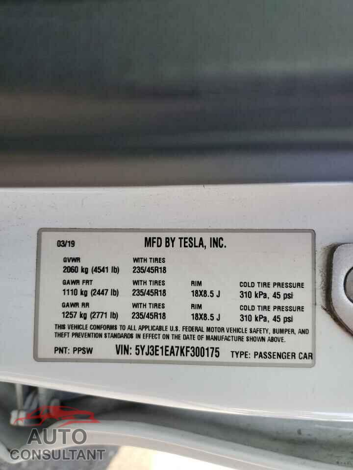 TESLA MODEL 3 2019 - 5YJ3E1EA7KF300175