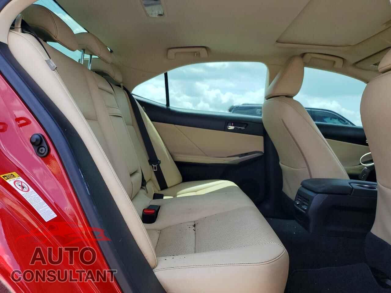 LEXUS IS 2016 - JTHBA1D27G5008020