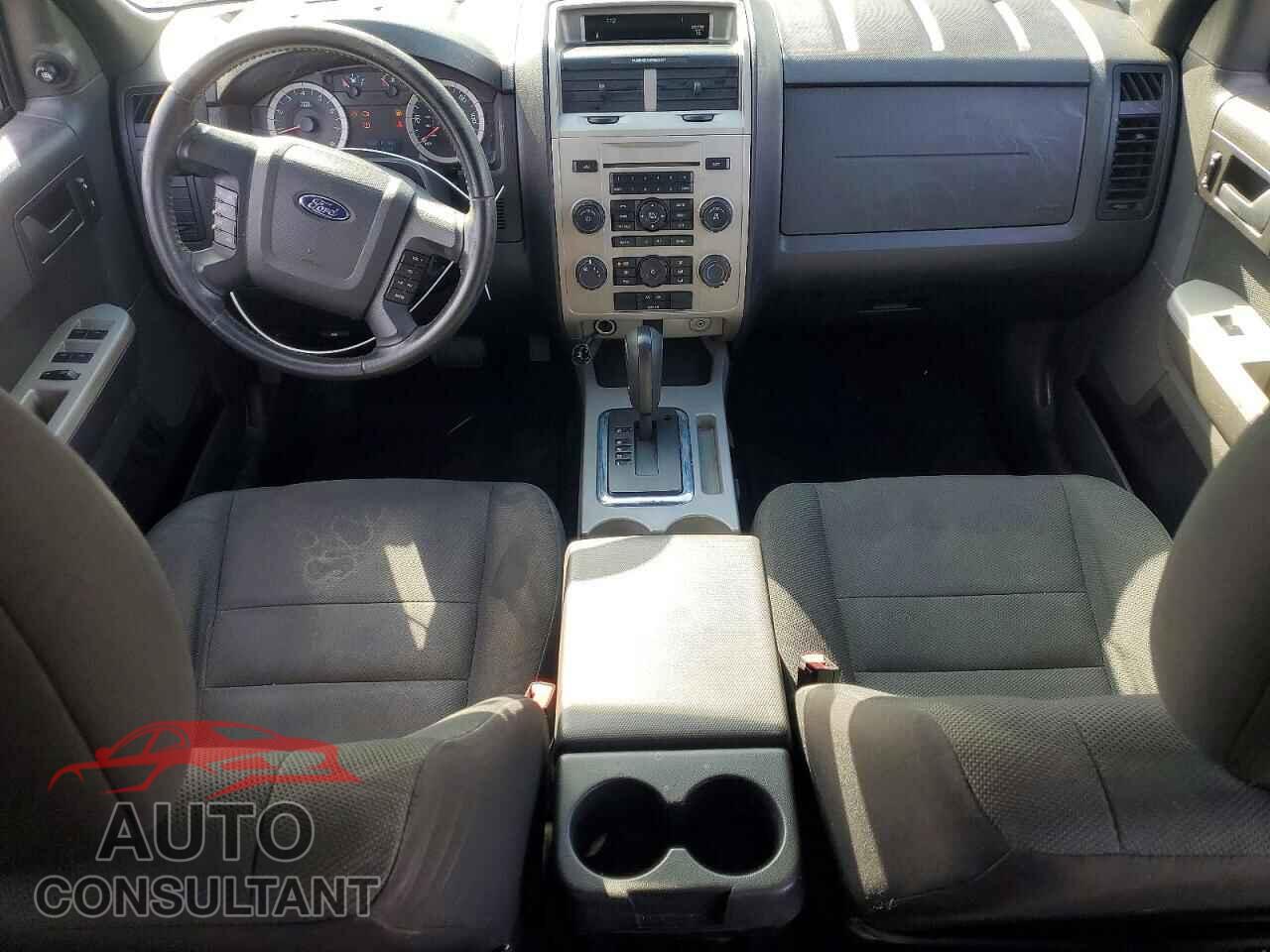 FORD ESCAPE 2010 - 1FMCU0DG7AKA08834