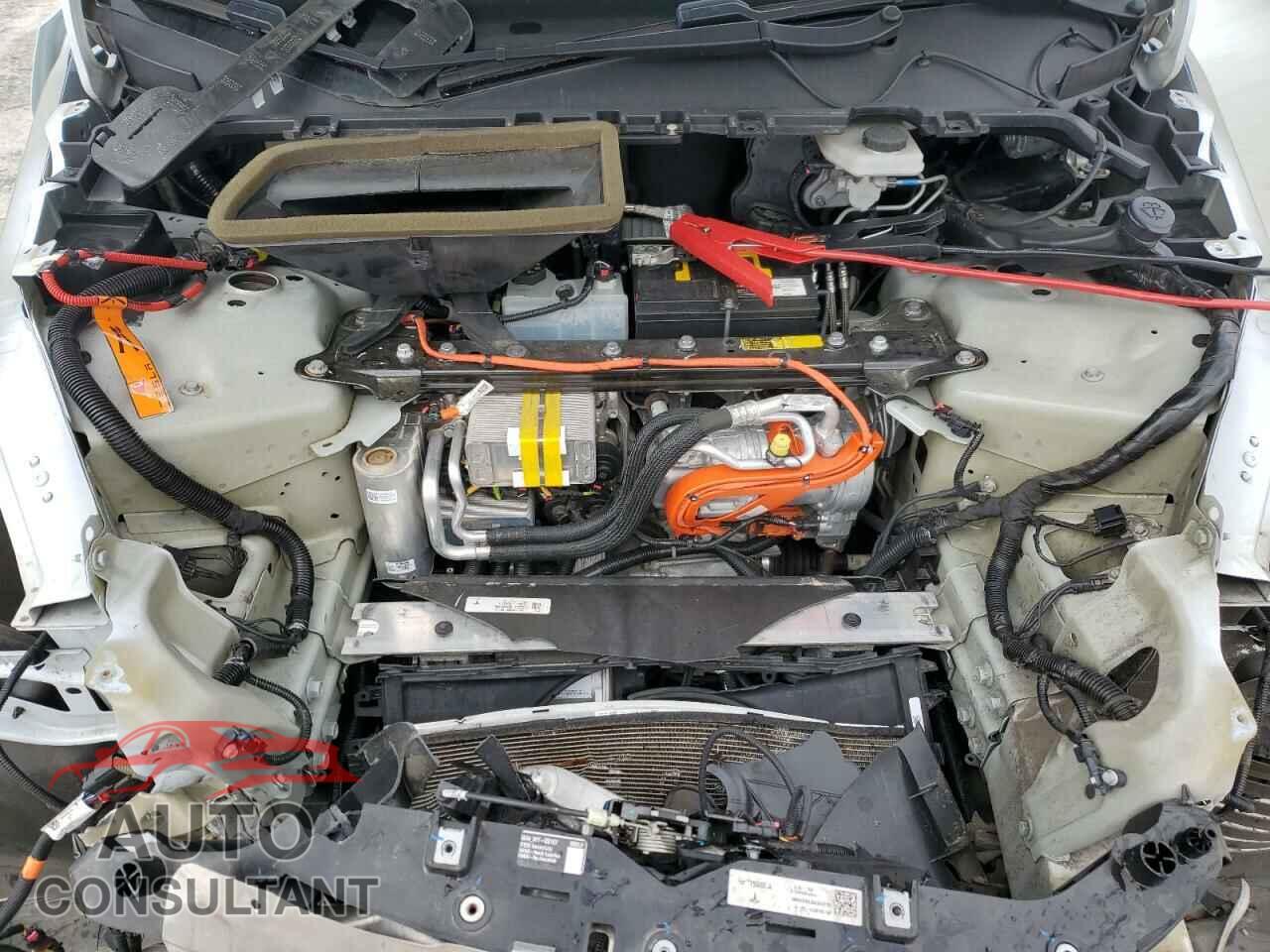 TESLA MODEL Y 2020 - 5YJYGDEF0LF004204