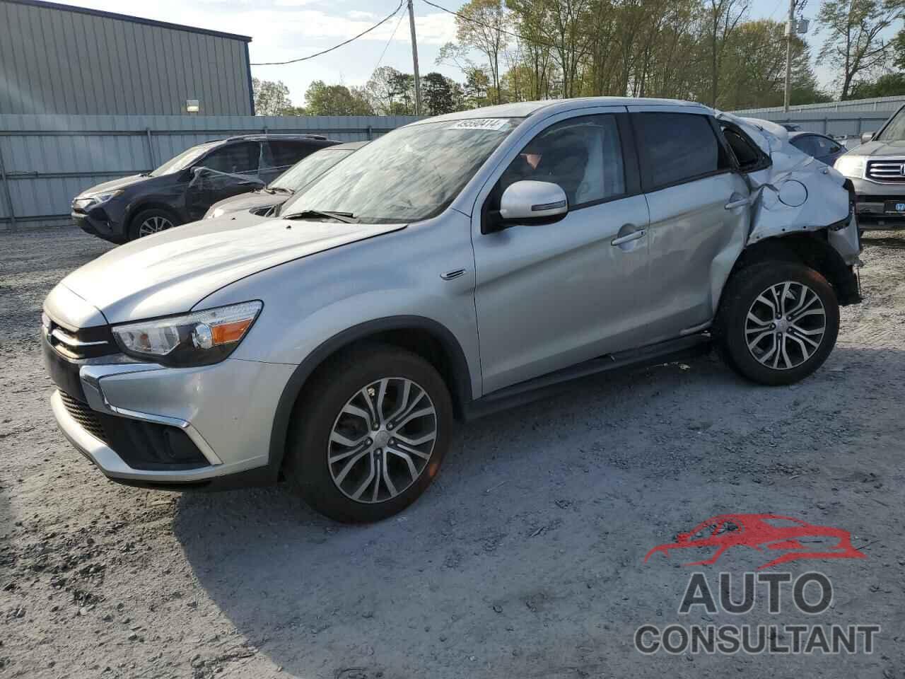 MITSUBISHI OUTLANDER 2018 - JA4AP3AU5JZ032890