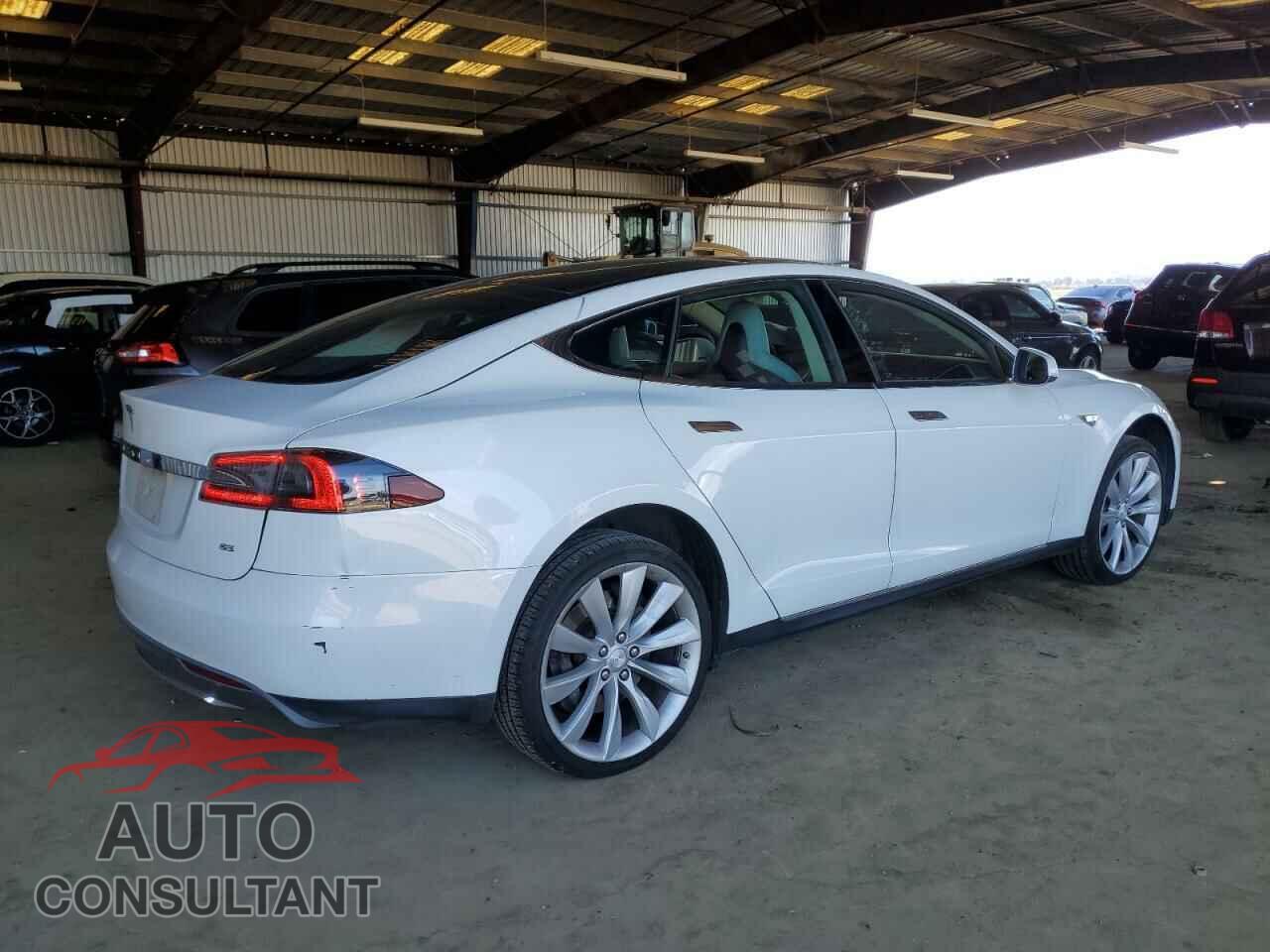TESLA MODEL S 2013 - 5YJSA1CN0DFP09831