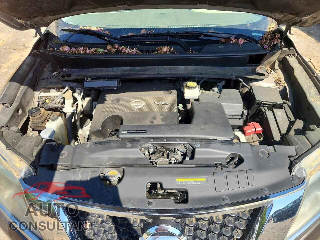 NISSAN PATHFINDER 2013 - 5N1AR2MM5DC687558