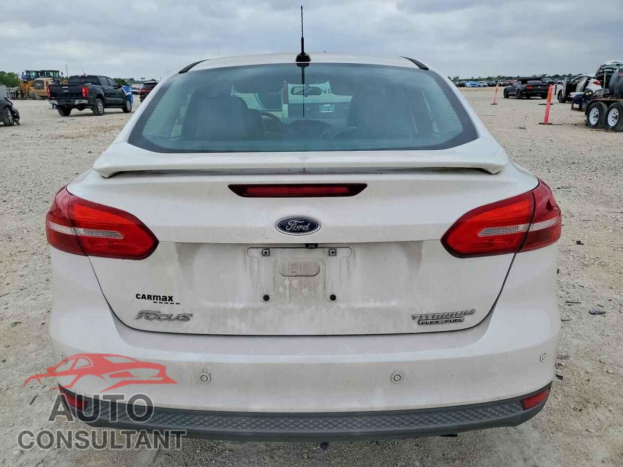 FORD FOCUS 2016 - 1FADP3J2XGL344187