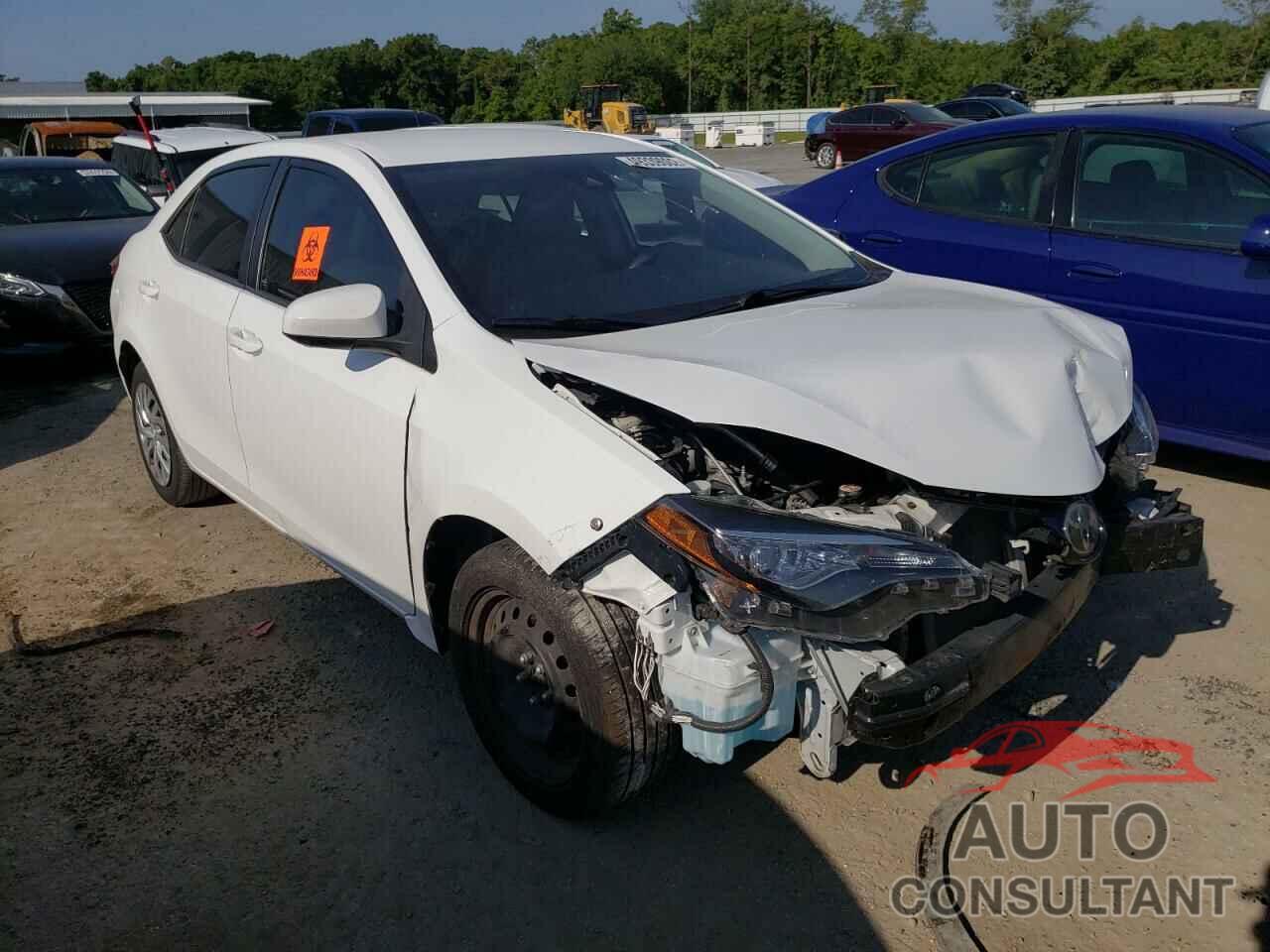 TOYOTA COROLLA 2018 - 5YFBURHE8JP740386