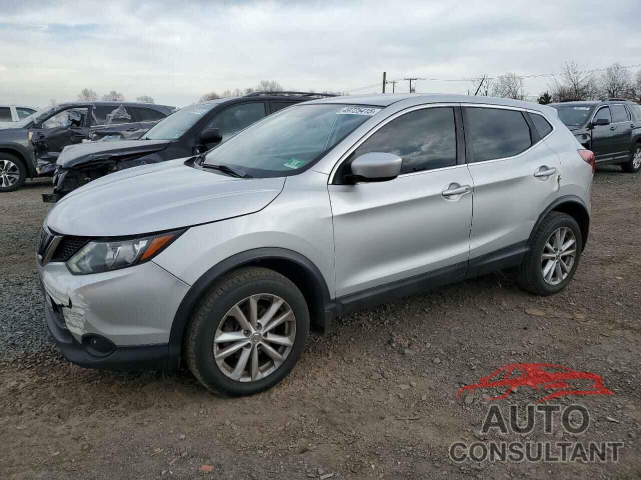 NISSAN ROGUE 2018 - JN1BJ1CR1JW268935