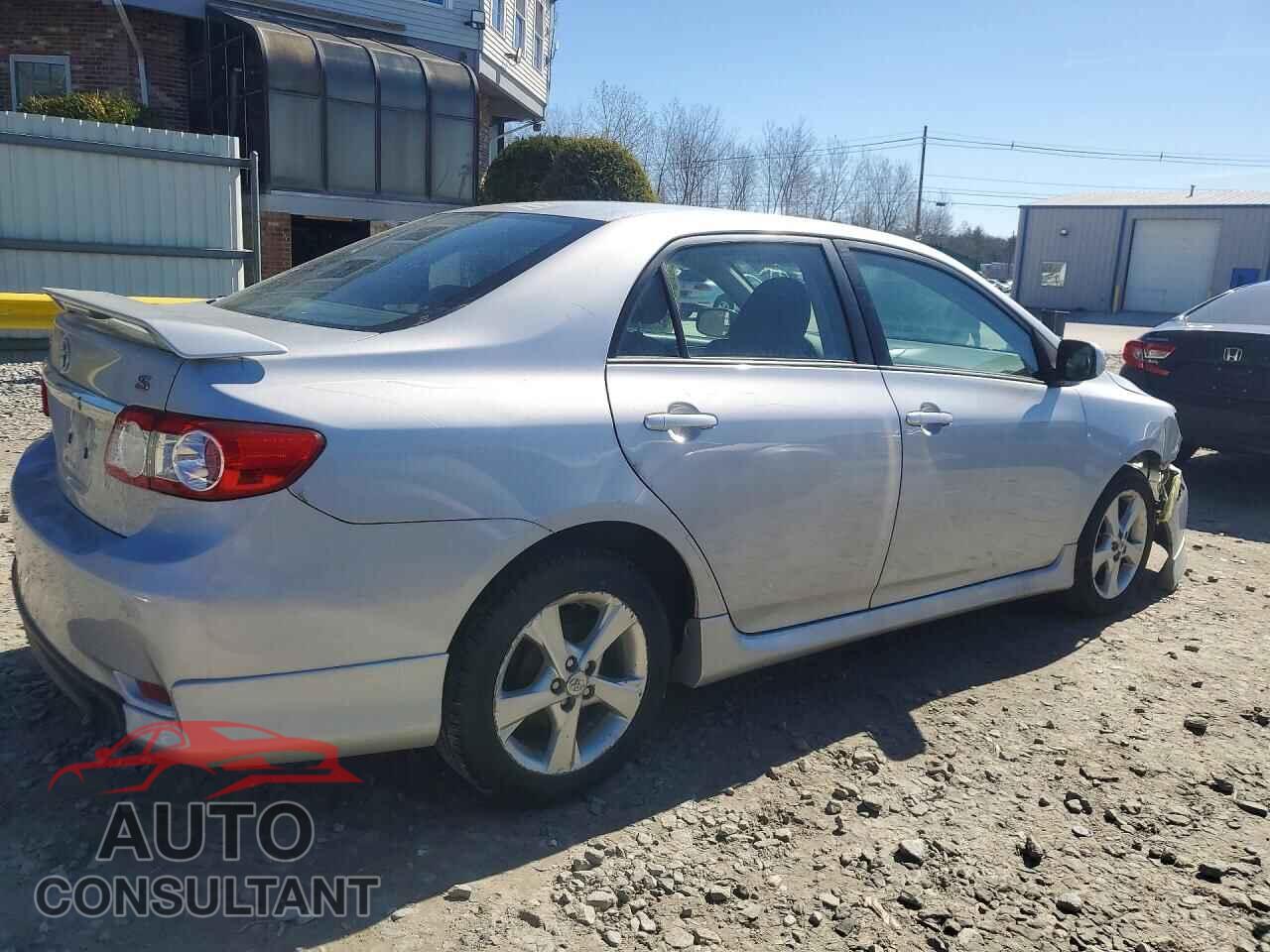 TOYOTA COROLLA 2011 - 2T1BU4EE6BC712420