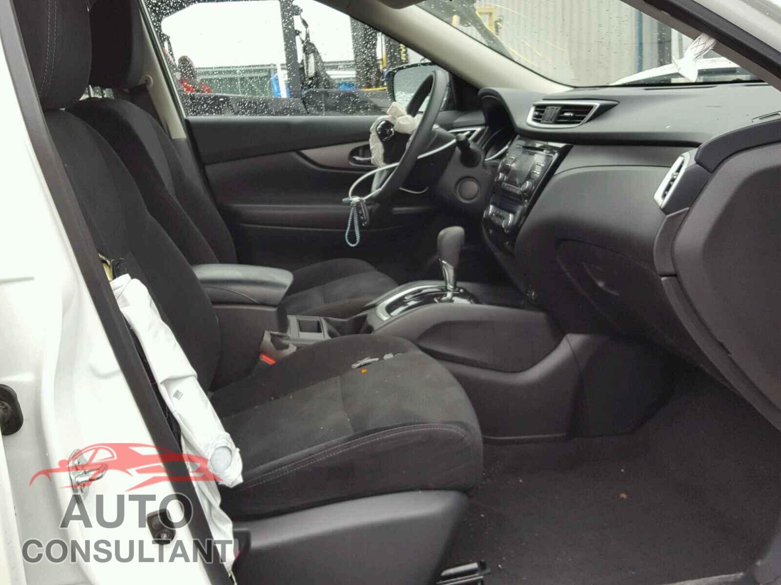 NISSAN ROGUE S 2015 - 5N1AT2MK3FC781215
