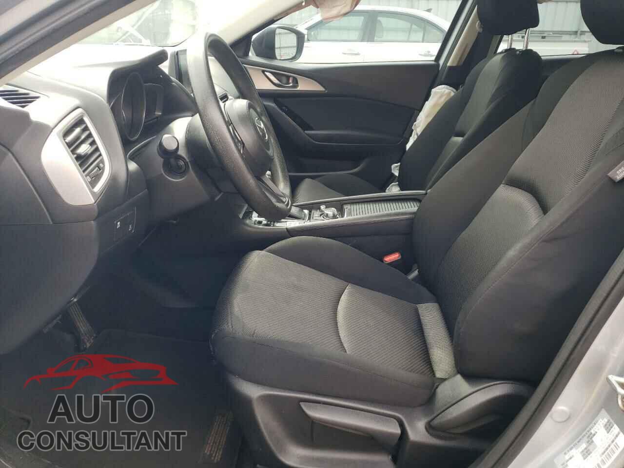 MAZDA 3 2018 - 3MZBN1U73JM193537