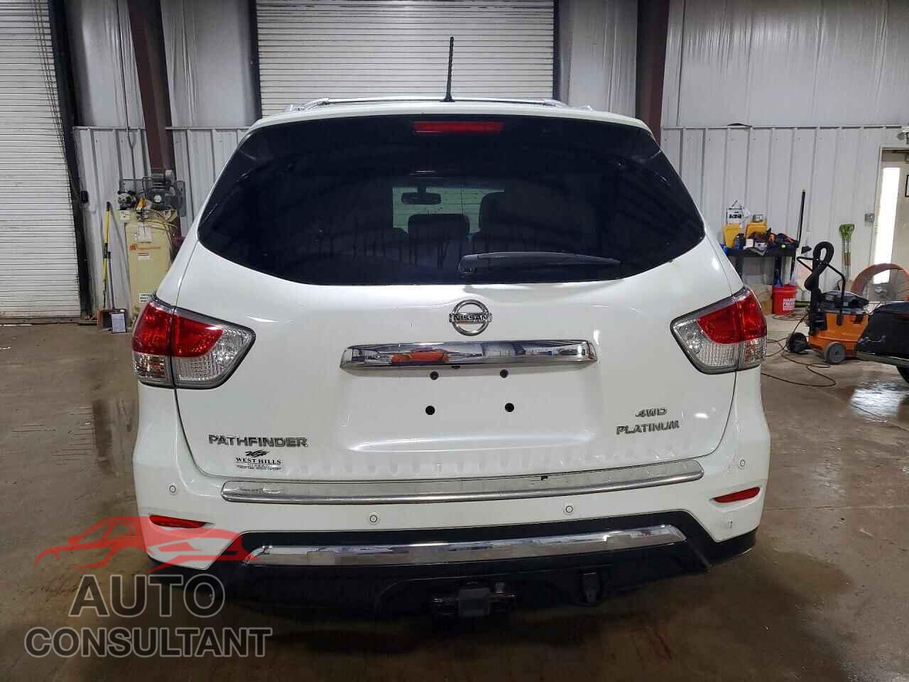NISSAN PATHFINDER 2015 - 5N1AR2MMXFC669236