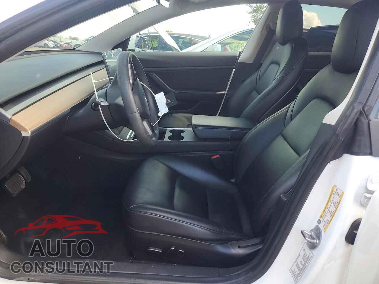 TESLA MODEL 3 2021 - 5YJ3E1EA1MF868103