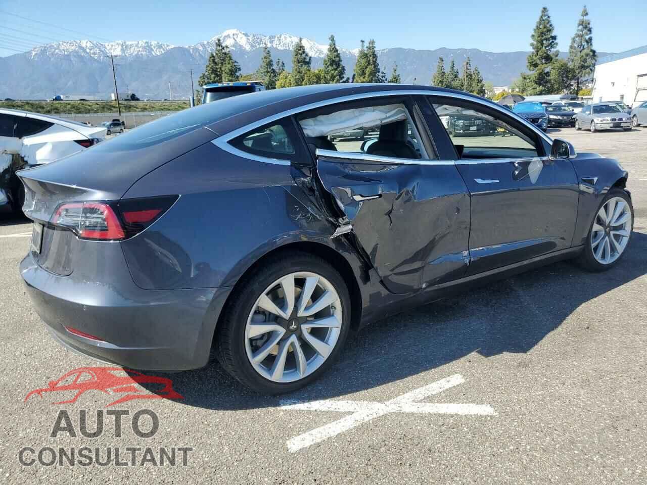TESLA MODEL 3 2020 - 5YJ3E1EA3LF661047