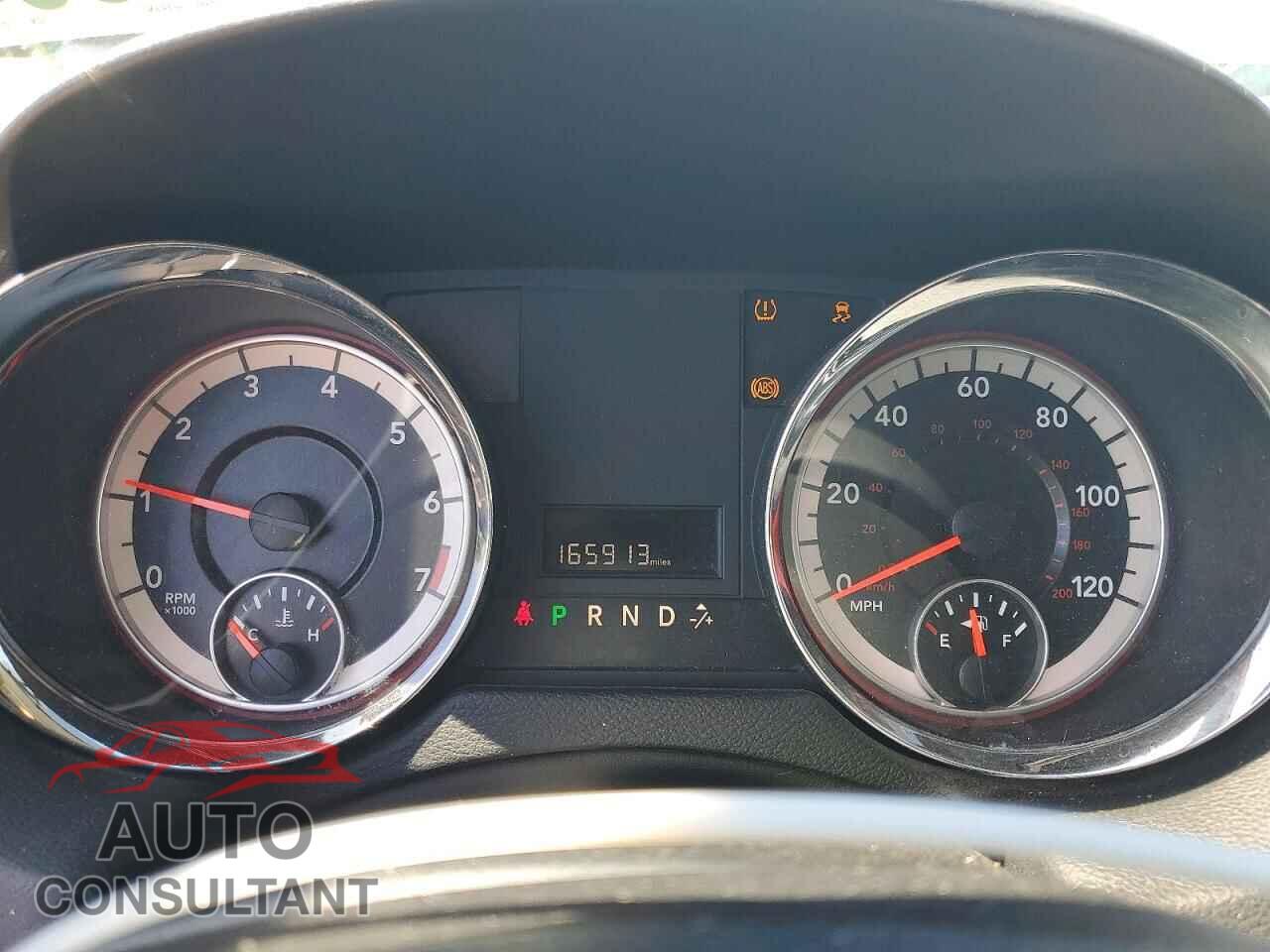 DODGE CARAVAN 2015 - 2C4RDGCG8FR557024