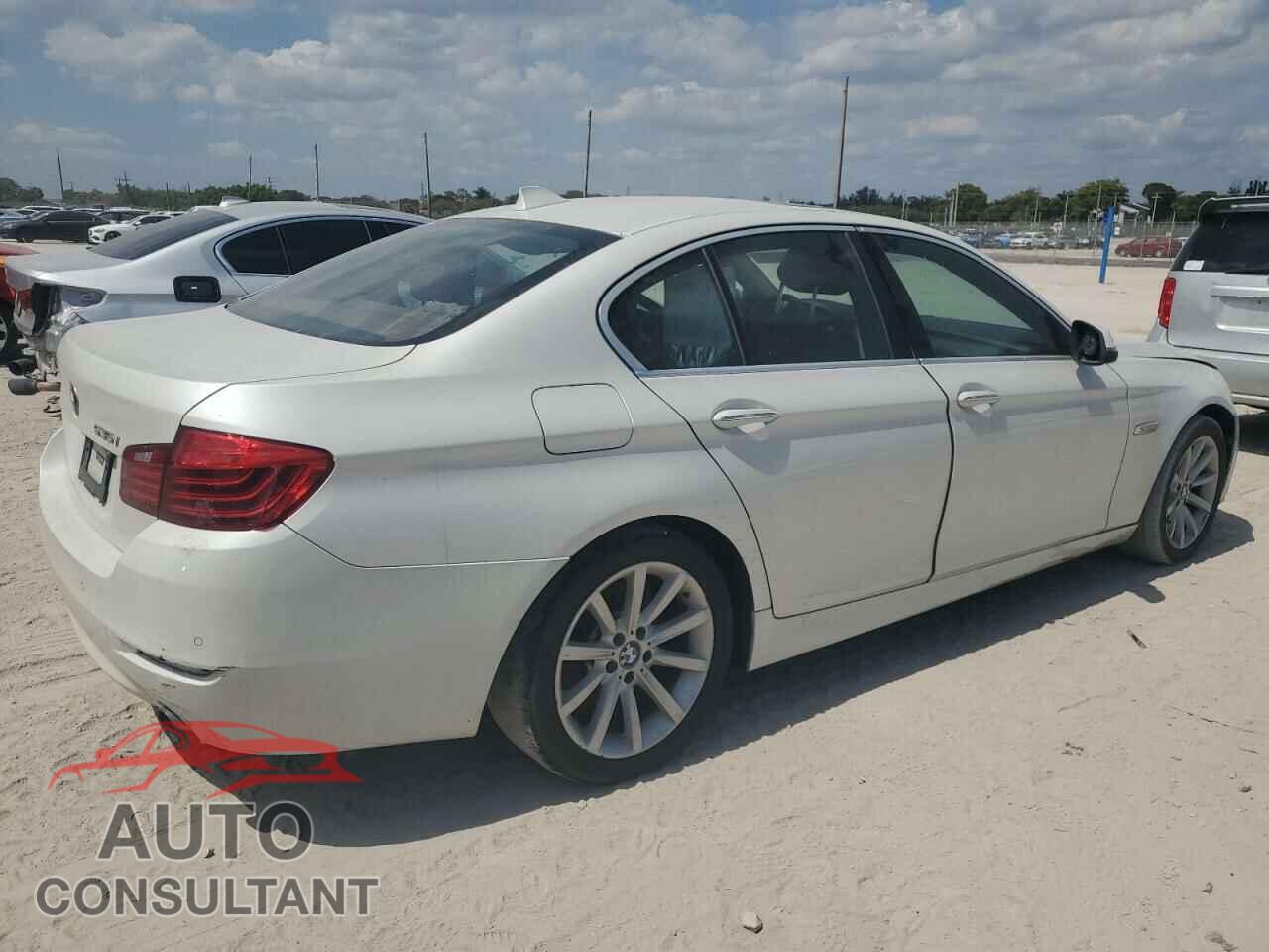 BMW 5 SERIES 2015 - WBA5B1C55FG127076