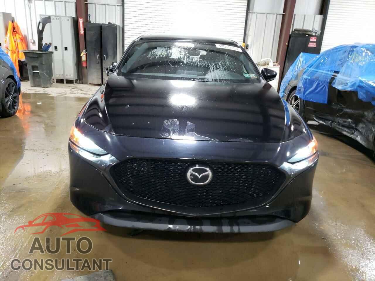 MAZDA 3 2019 - JM1BPBMM1K1142819