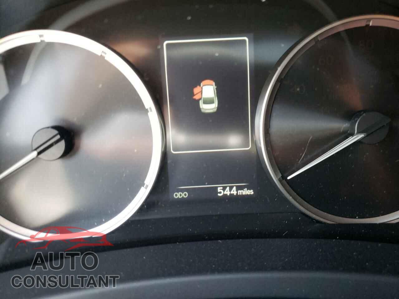 LEXUS IS 2022 - JTHD81F22N5049346