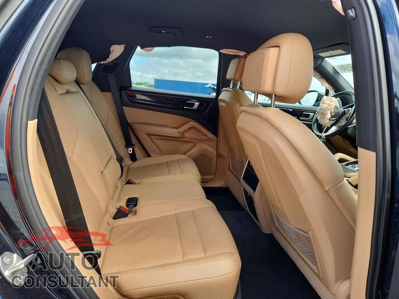 PORSCHE CAYENNE 2020 - WP1AA2AY2LDA01809