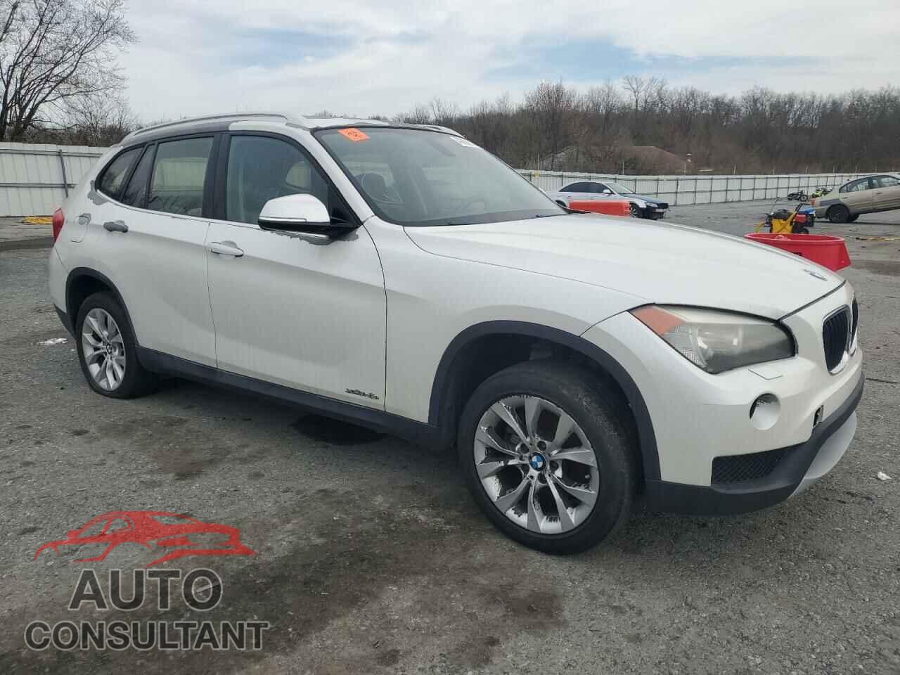 BMW X1 2013 - WBAVL1C57DVR87244
