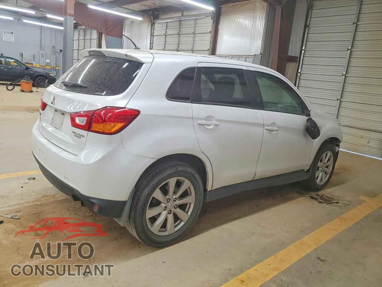 MITSUBISHI OUTLANDER 2015 - 4A4AR3AU5FE036736