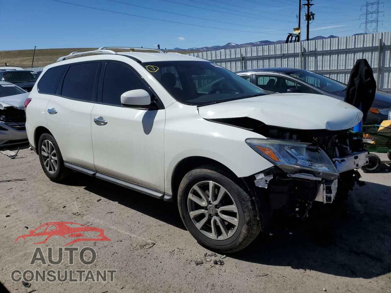 NISSAN PATHFINDER 2016 - 5N1AR2MN3GC670951