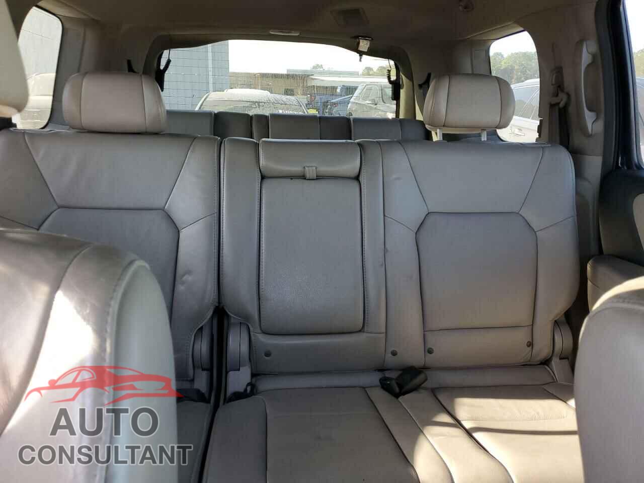HONDA PILOT 2011 - 5FNYF3H54BB020579