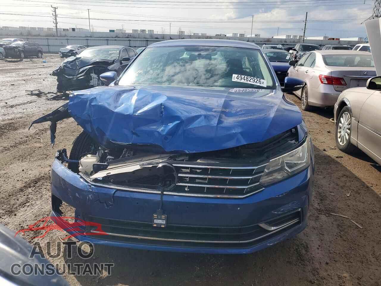 VOLKSWAGEN PASSAT 2017 - 1VWAT7A31HC029558