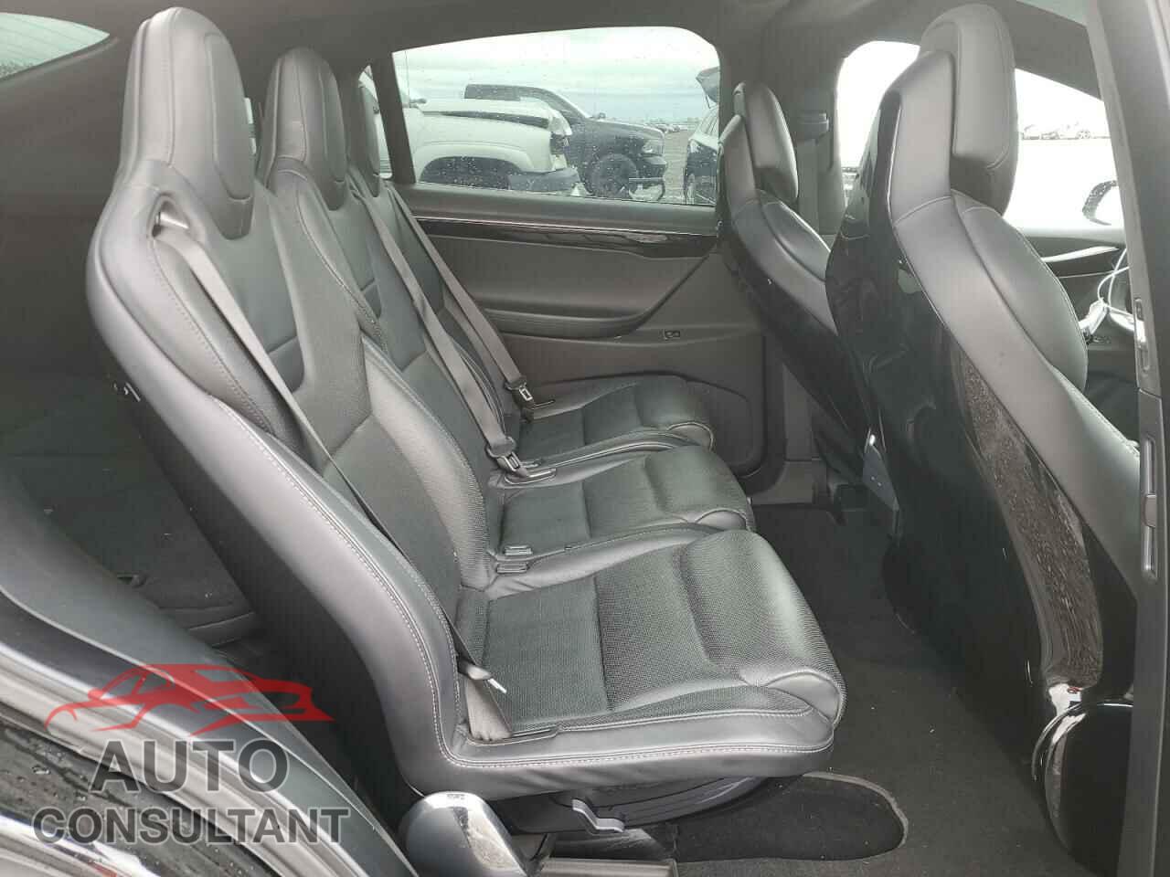TESLA MODEL X 2016 - 5YJXCAE25GF027177