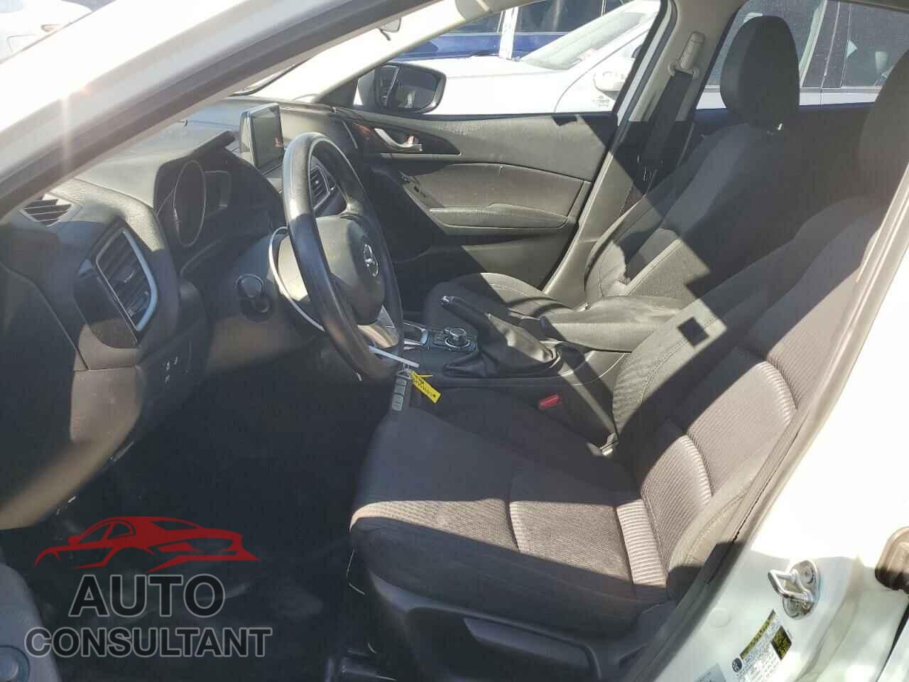 MAZDA 3 2016 - JM1BM1U70G1350548