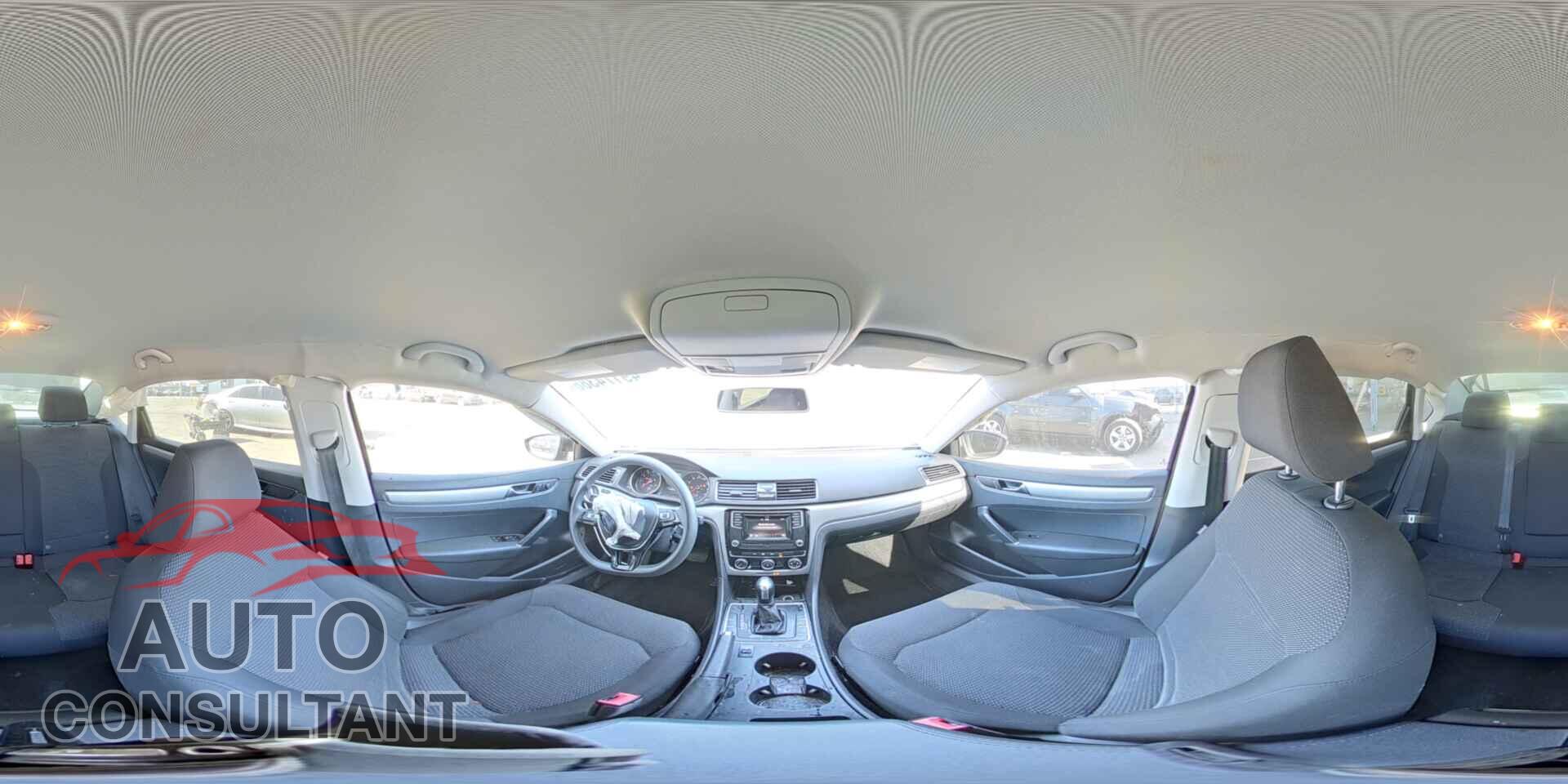 VOLKSWAGEN PASSAT 2018 - 1VWAA7A35JC003525