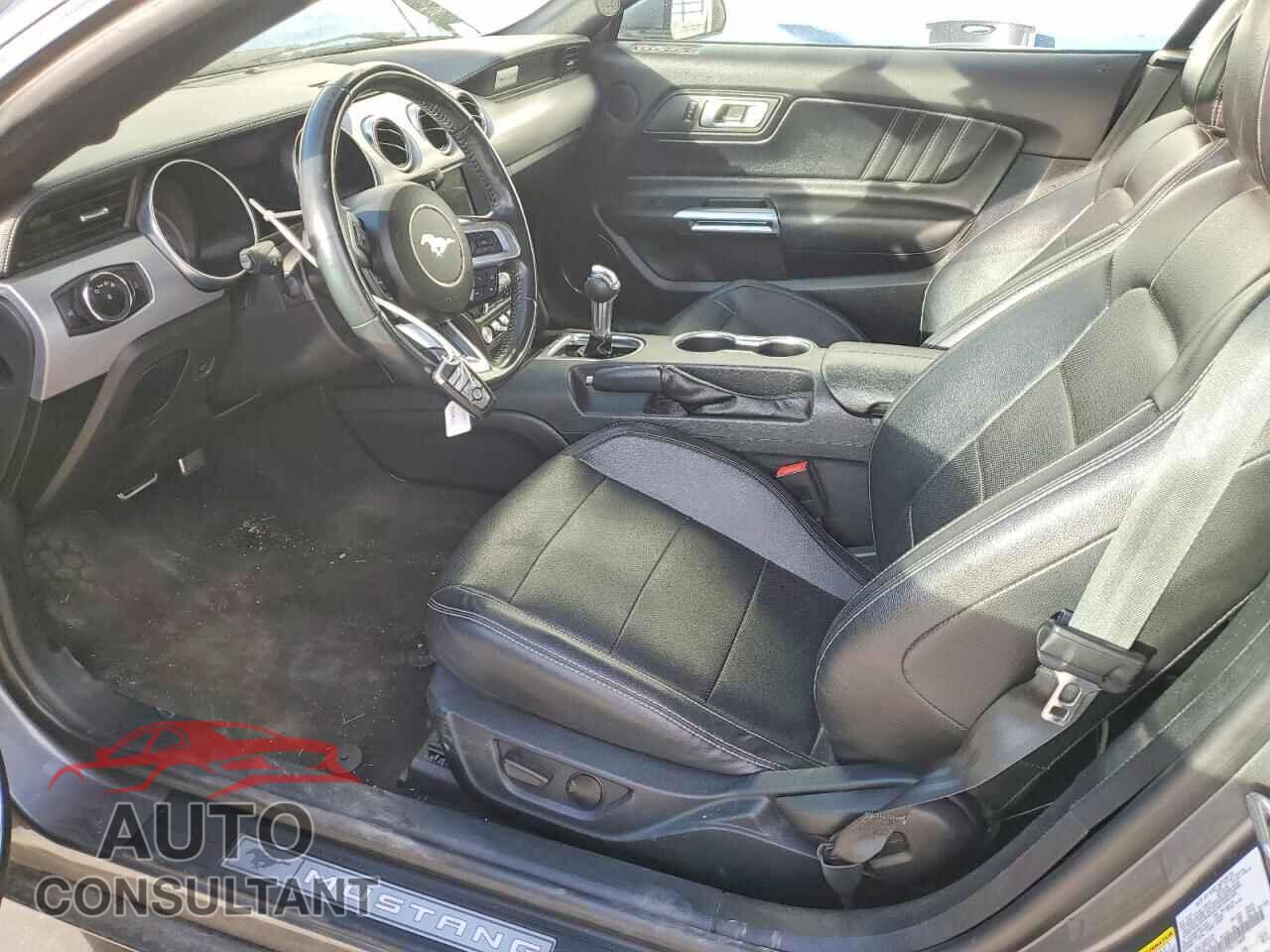 FORD MUSTANG 2023 - 1FATP8UH7P5111669