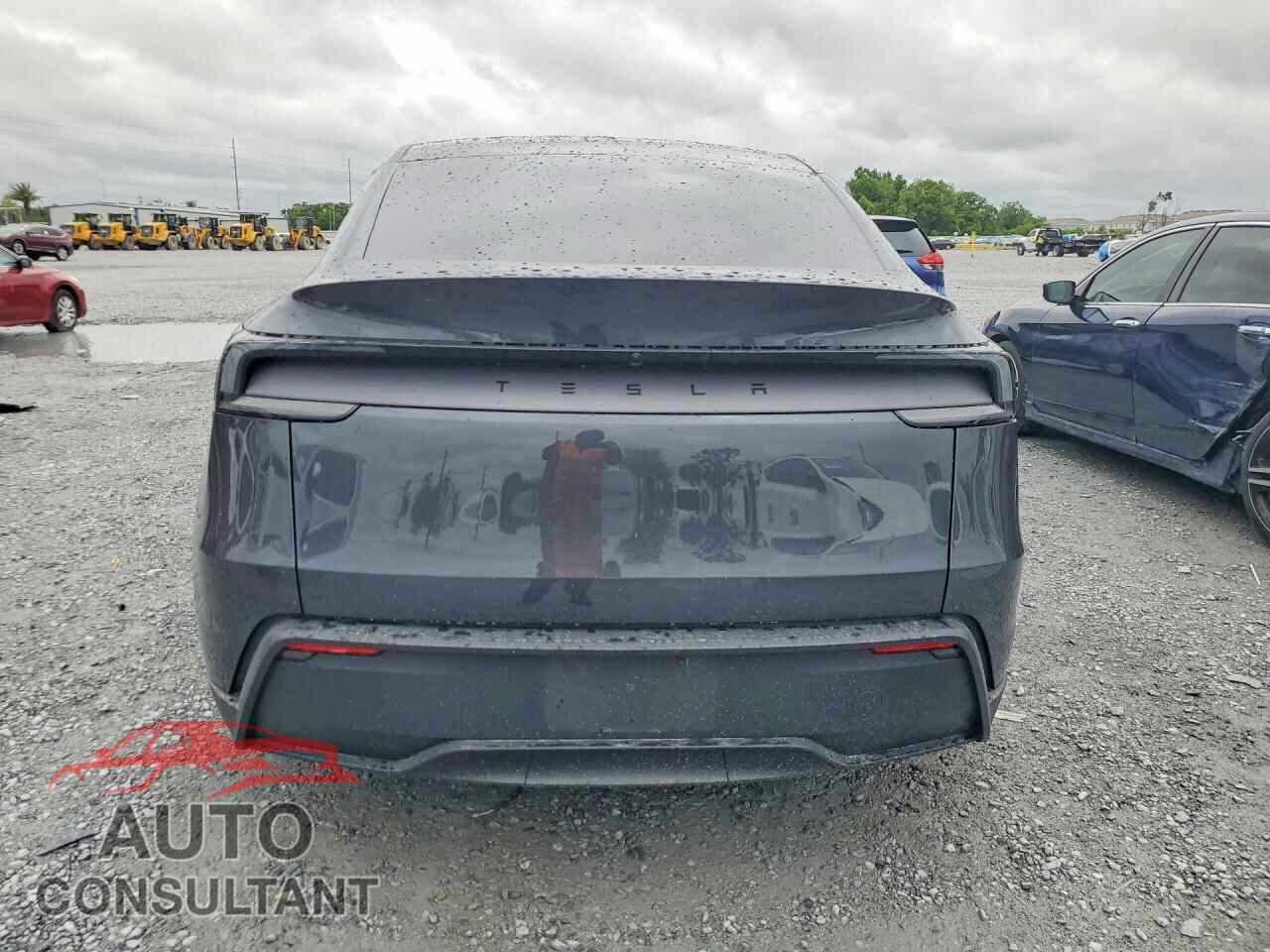 TESLA MODEL Y 2026 - 7SAYGDED0TA417917