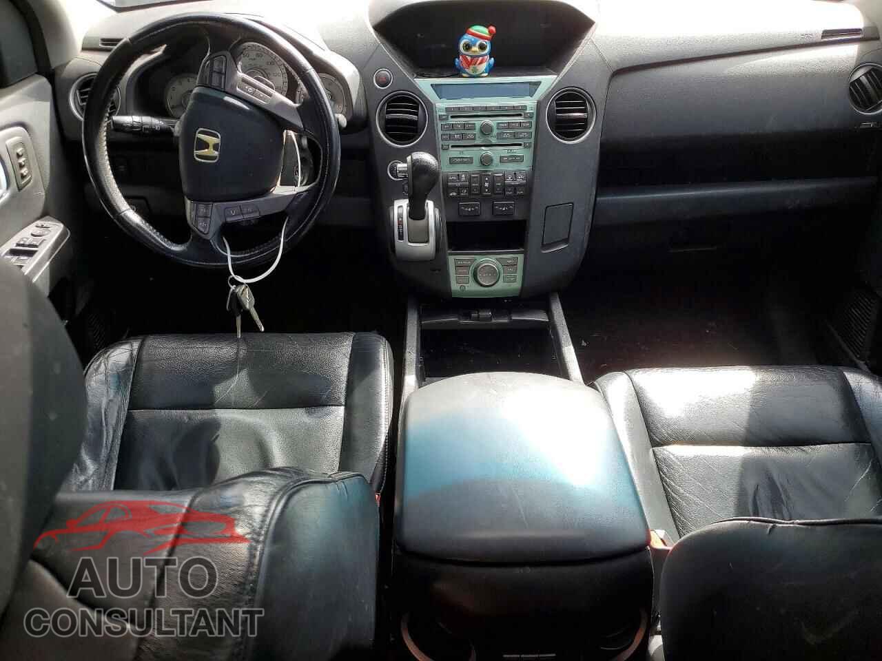 HONDA PILOT 2010 - 5FNYF4H98AB012153